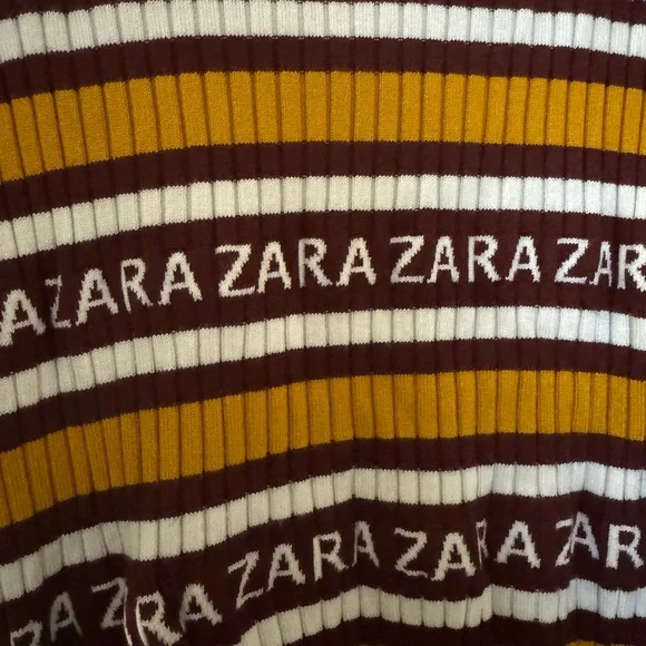 Zara Ribbed Turtleneck - Large - Picture 4 of 5